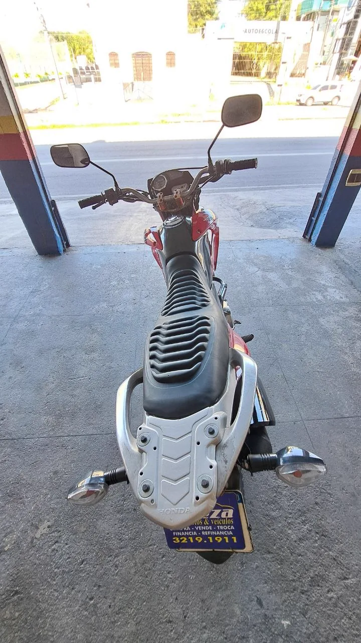 HONDA BROS 150 ES POR CIMA